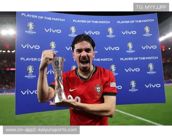 维蒂尼亚晃开门将打空门得手，热那亚扳回一城